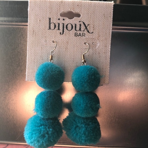 Bijoux Bar Earrings NWT - Picture 1 of 2